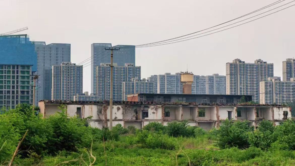 武汉楼市半年考：住宅“日光盘”重现，商业地产迈向精细化